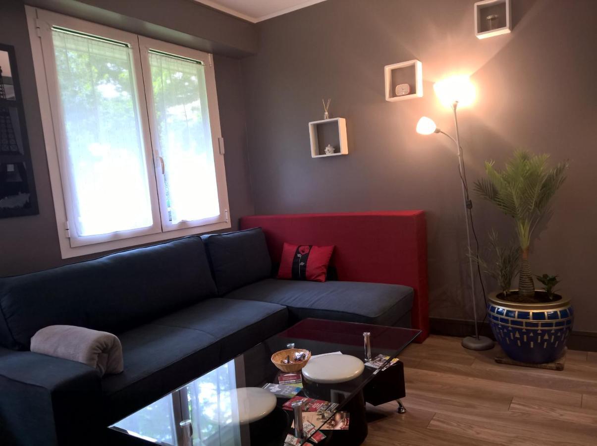 F2 Paris Expo Versailles Apartment